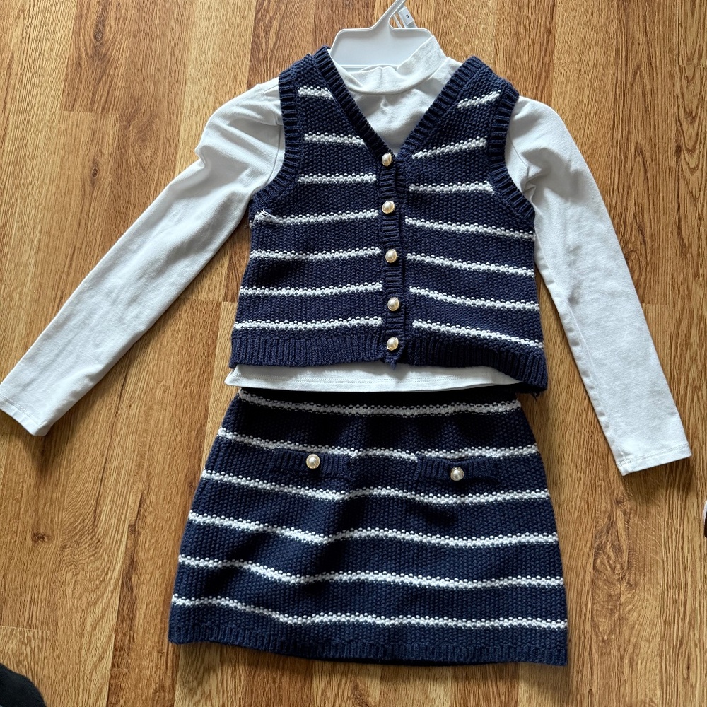 Tommy bahama 3 piece kids outfit - never worn, size 5/6